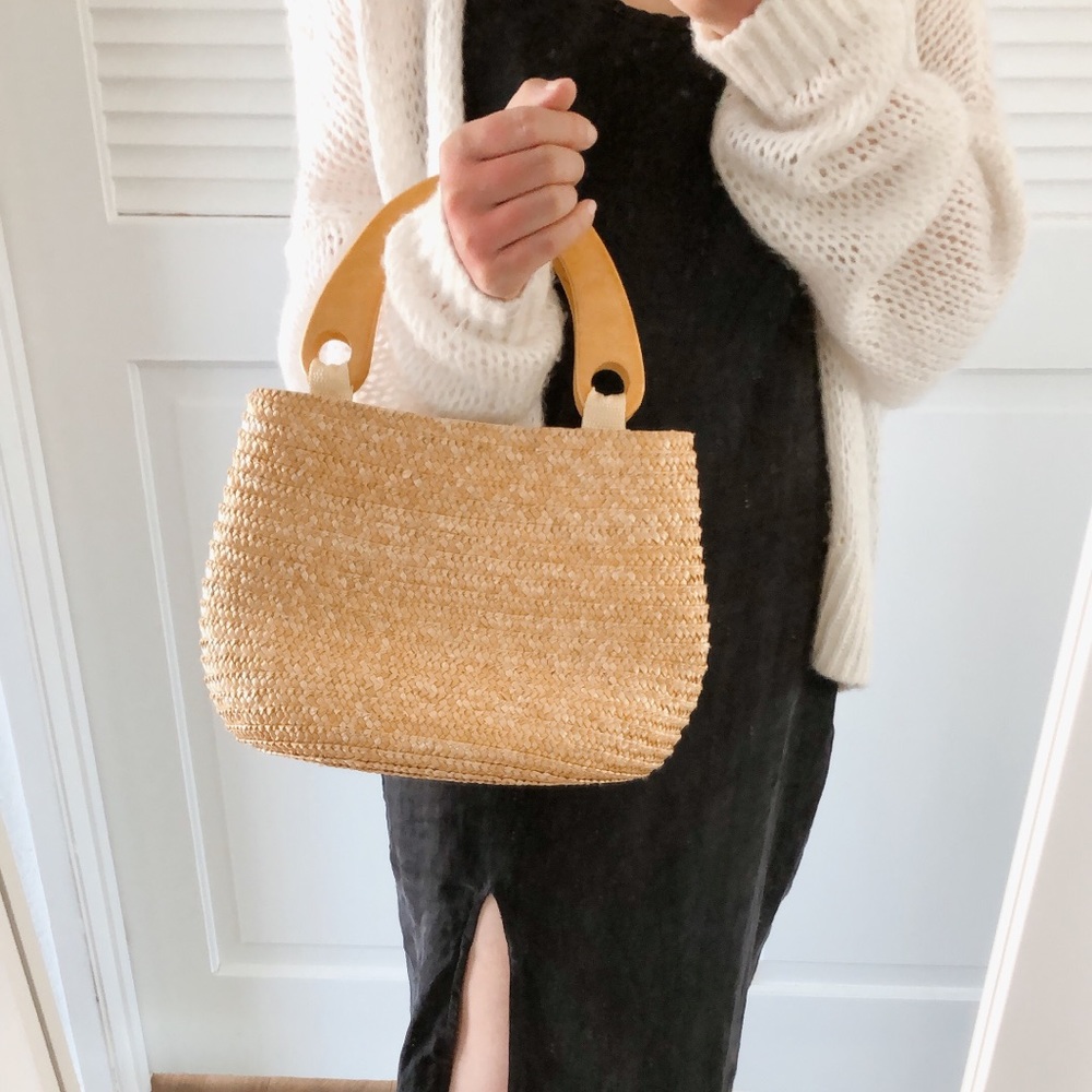 Woven straw bag